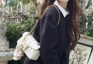 看51cg网的视频，有时候我觉得所有人都是演员，各种神情都有。