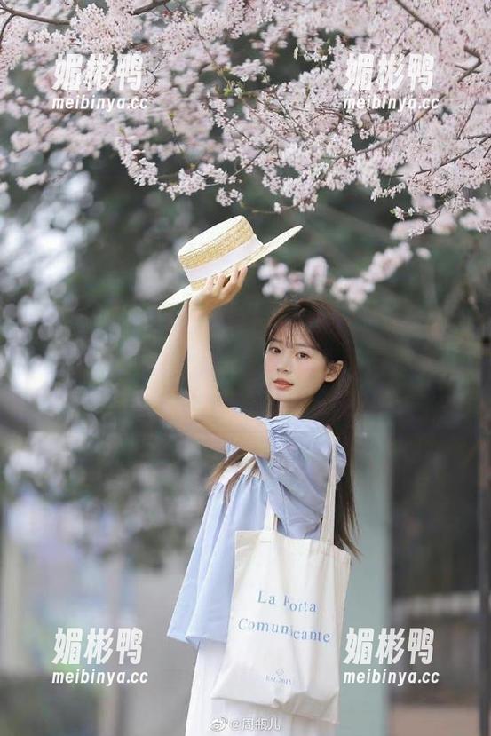 51吃瓜 今天就靠51吃瓜苹果版的今日吃瓜首页,跟上潮流,别落下任何一颗瓜哦~