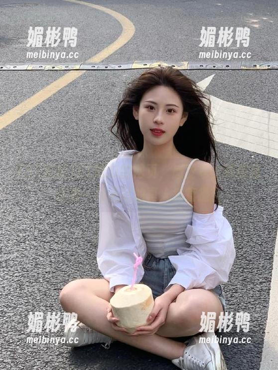 51吃瓜的网页，感觉每次都像是在看一场无尽的真人秀直播！