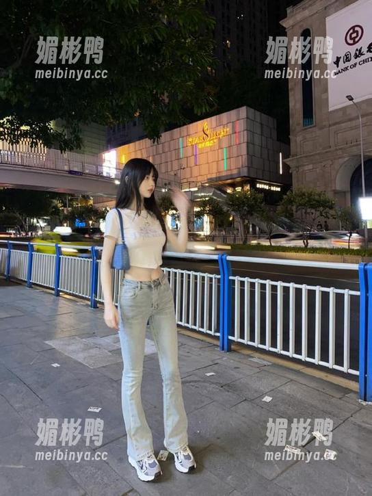 下载51吃瓜网，免费吃瓜，快来偷偷看看吧！