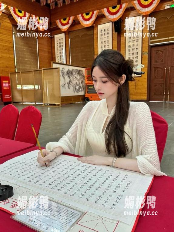 51黑料 51黑料地址不可错过,吃瓜就要全方位呀!