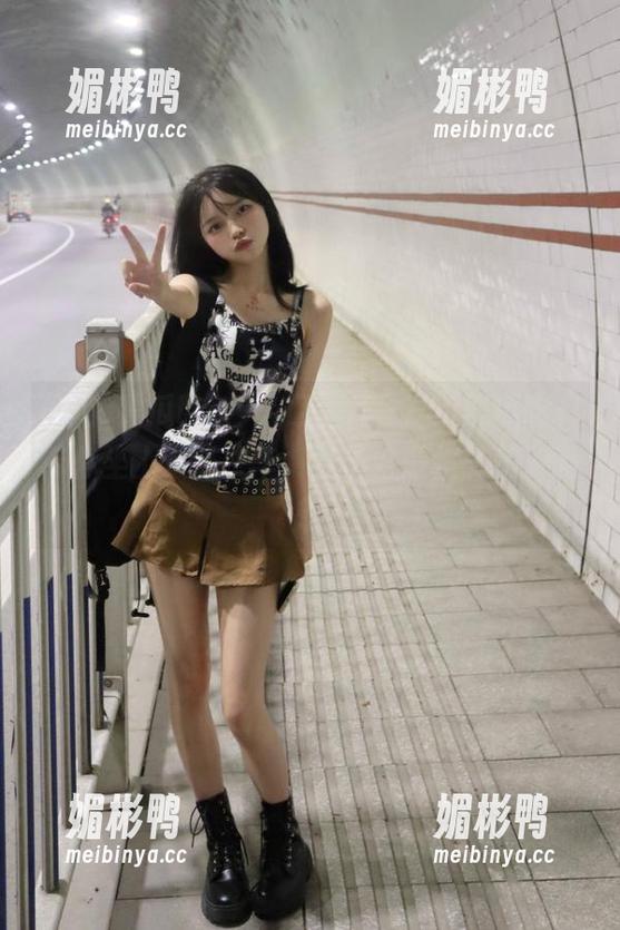 入口大开，718黑瓜吃料带你坐上八卦快车，准备好迎接转弯了吗？