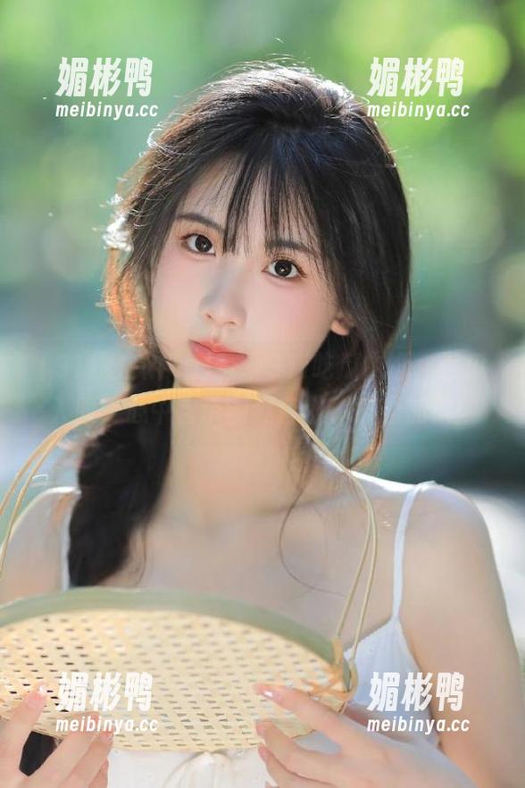 登录91i吃瓜中心，吞瓜入腹，心中自带幽默音效，乐趣加倍！
