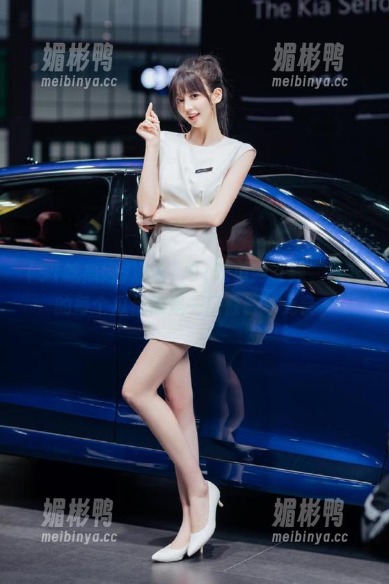 观看，91吃瓜网在线，吞下的每个瓜都像是一口惊讶与无奈。
