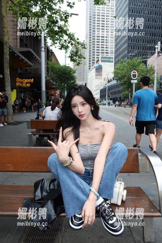 导航指南：如何在91黑料上锁定最火爆的八卦，轻轻松松吃瓜！