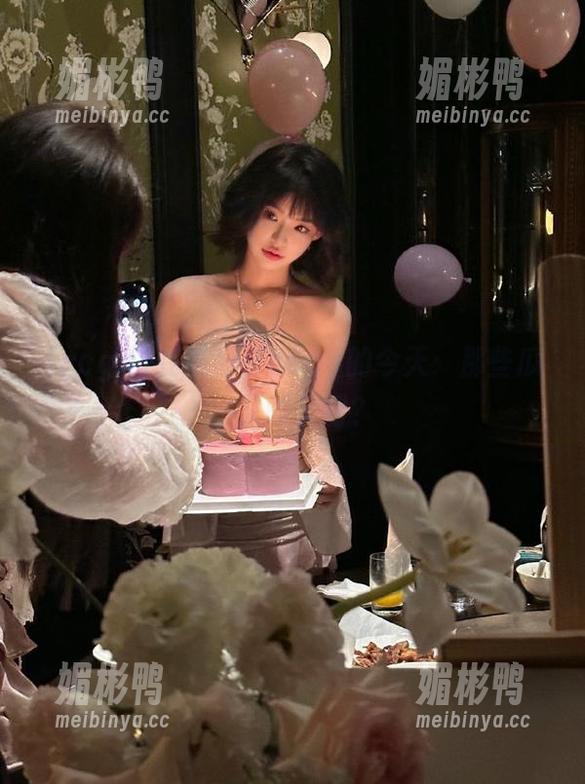 在线分享ccgg的今天：那些瓜，又酸又甜？