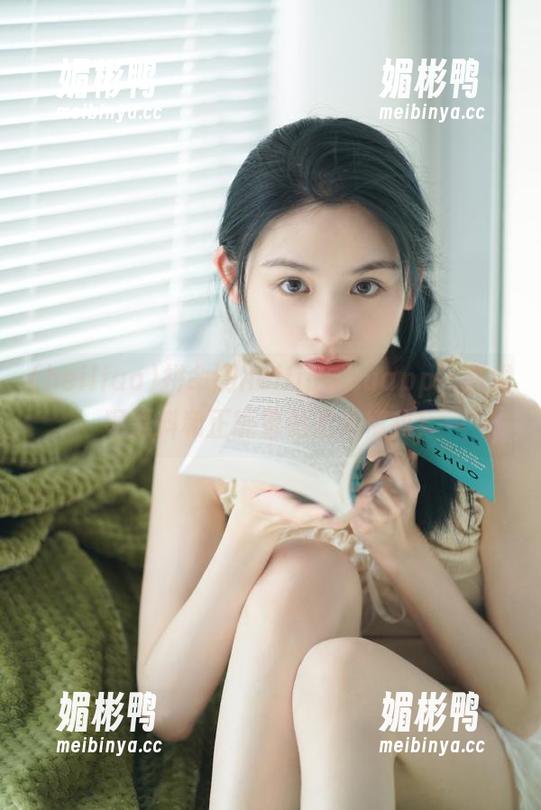 拼命刷heiliao.suapp，我发现黑料和正能量竟然是情敌！
