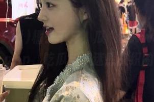 橘子千斤，瓜“www.hl10.co”app，吃瓜与沉迷感交织的梦！