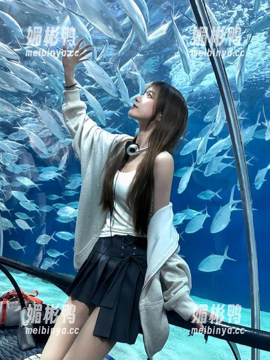 吃瓜不如分享，把‘www51’上的神评论转发给你最好的朋友！