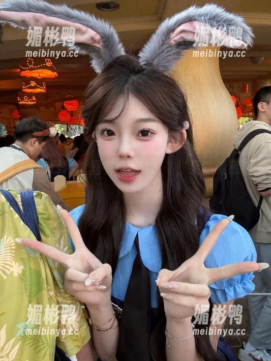 网址里有个zztt11，果然暗藏奇趣吧？