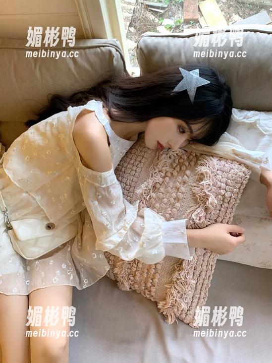 在zztt21上导航，发现你最爱的八卦灵魂拷问！