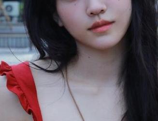 聊天加看瓜，“五一吃瓜网”免费在线观看，边吃边聊快乐无穷！