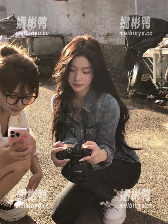 五一黑料 上个网址,五一黑料带你看看假期里的囧事悲剧。