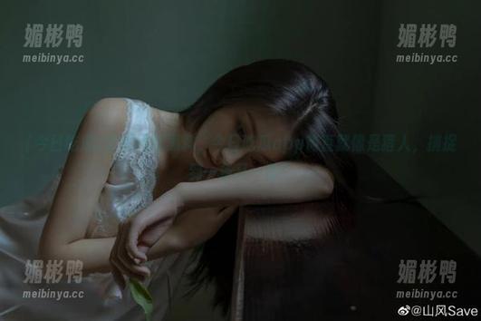 挖掘网红黑料，今日吃瓜app简直就像是猎人，捕捉到一条又一条！