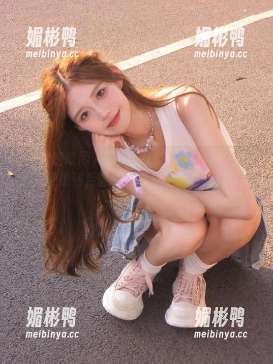 刚刚刷到免费吃瓜网的链接，真没想到后面的故事这么绝，引发了我一阵脑洞！