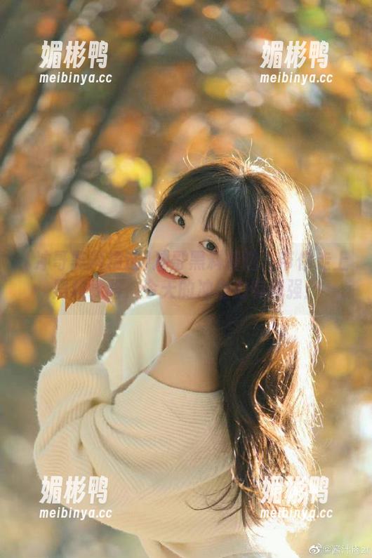 冲哥黑料精选：带你走上黑料线路，今天的冲击力有点强！