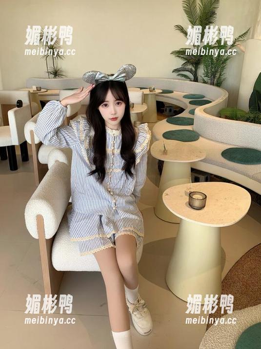 吃瓜17网：打开后永久掉进了无底八卦洞，爬都爬不出来