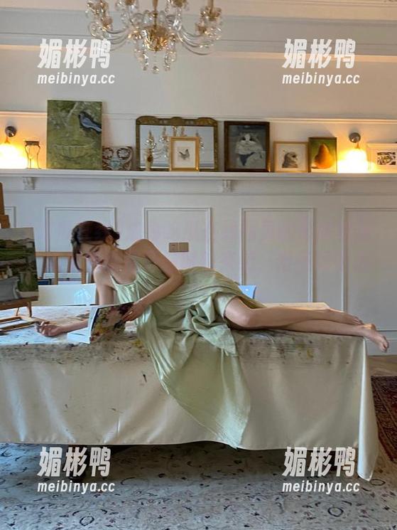成为吃瓜在线网页的忠实粉丝，完整版剧情开箱时刻来袭，准备好啃瓜了吗？