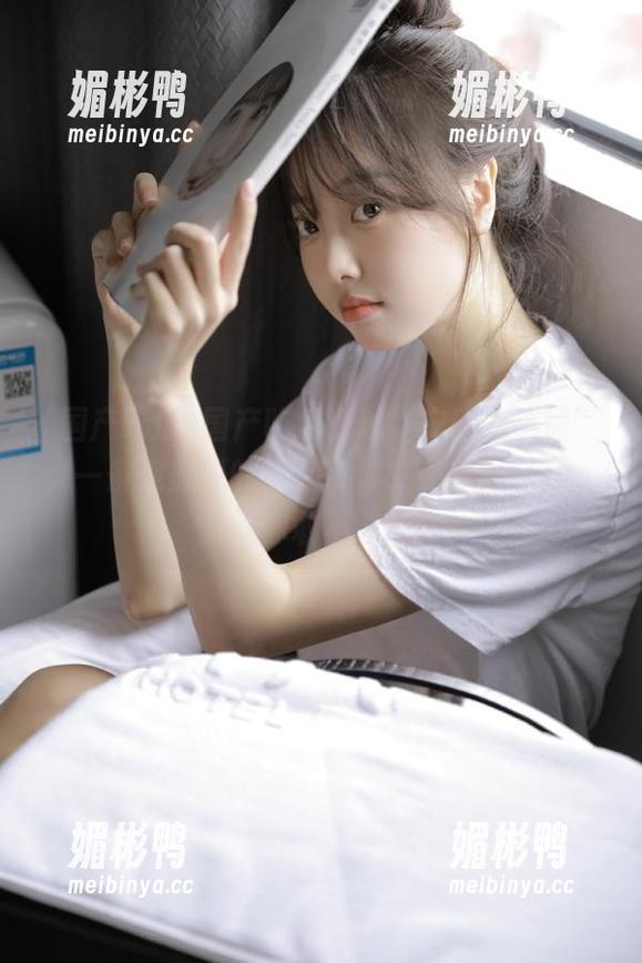 国产吃瓜 国产吃瓜惊现“安静的小镇”,一条视频里的链接带你感受奇妙日常,就问你敢不敢点!