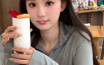 入口就在眼前，国产吃瓜视频如洪水般袭来，让我怀疑我是不是该先喝口水？！