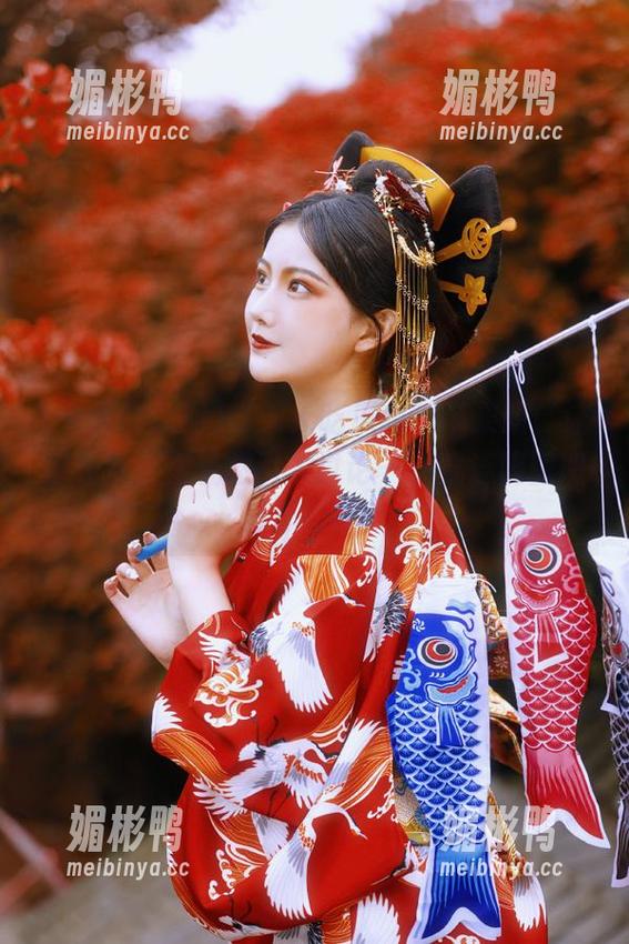 天天吃瓜网 “天天吃瓜网”苹果版:让你在聚会里轻松引发讨论——就连隔壁班都想聊聊!