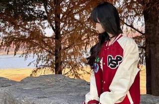 为了完整视频，我决定没事常驻‘我要吃瓜app’，你说这算不算上瘾？