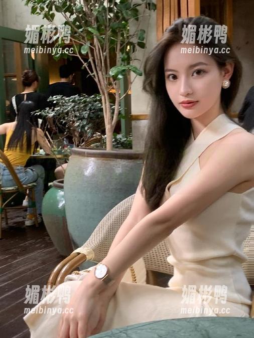 扒哥黑料又更新，这次不只是视频下载，还有脑洞大开的评论！