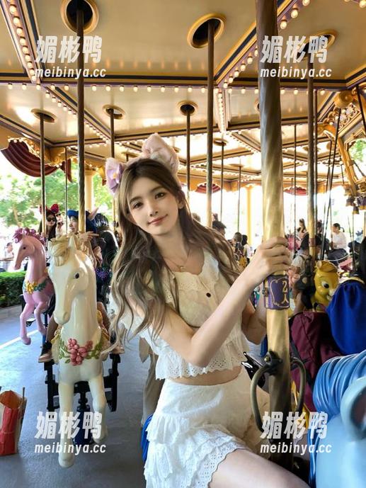 不仅国产美食，还能在黑料不打烊app品尝八卦！？