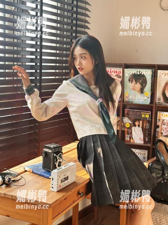 ios用户速来：黑料不打烊su的首页又更新了，快看看都有什么新料！