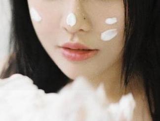 黑料吃瓜ios实时更新，让你随时在线追潮流，边吃边乐！