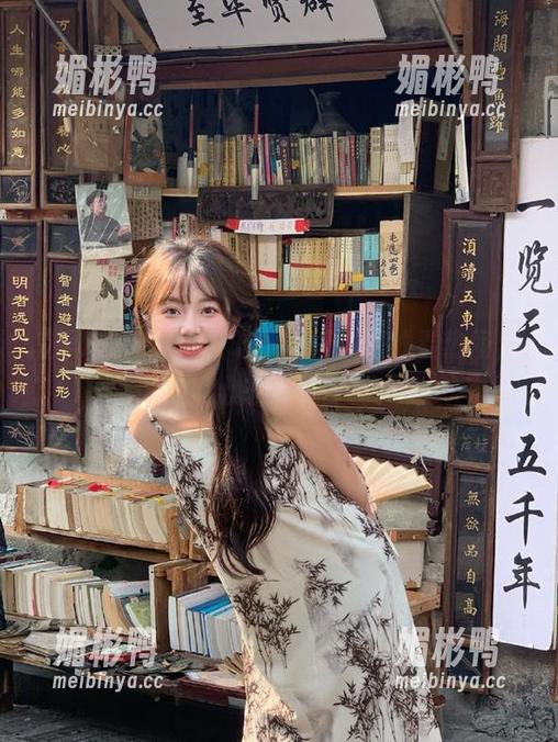 黑料吃瓜网址：在线看热闹，吃瓜心态放飞自我。