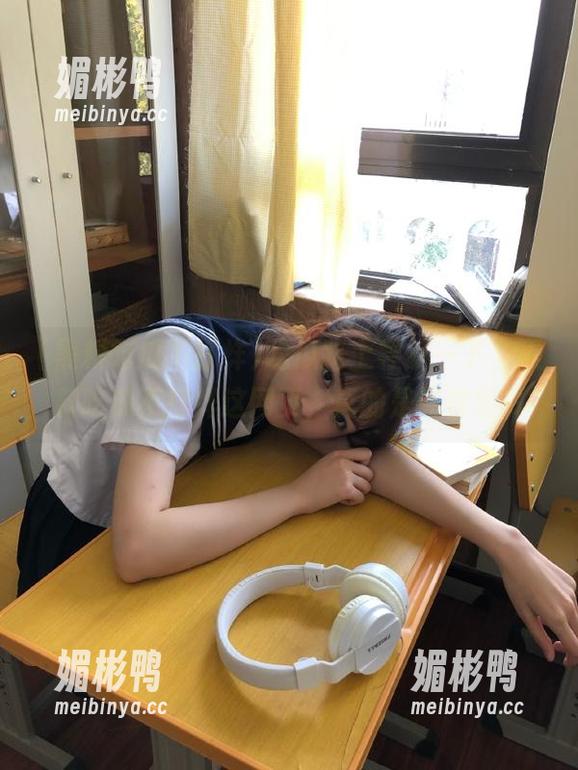 吃瓜路上导航一下，黑料吃瓜不打烊这网页，真的是花样繁多