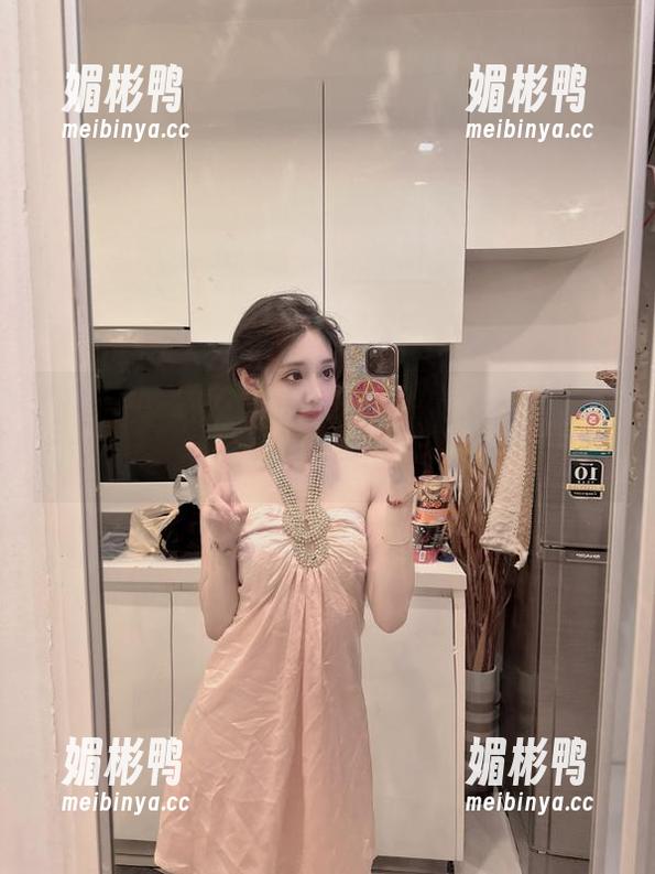 黑料导航的视频，简直就是八卦版的真实秀，一波又一波！