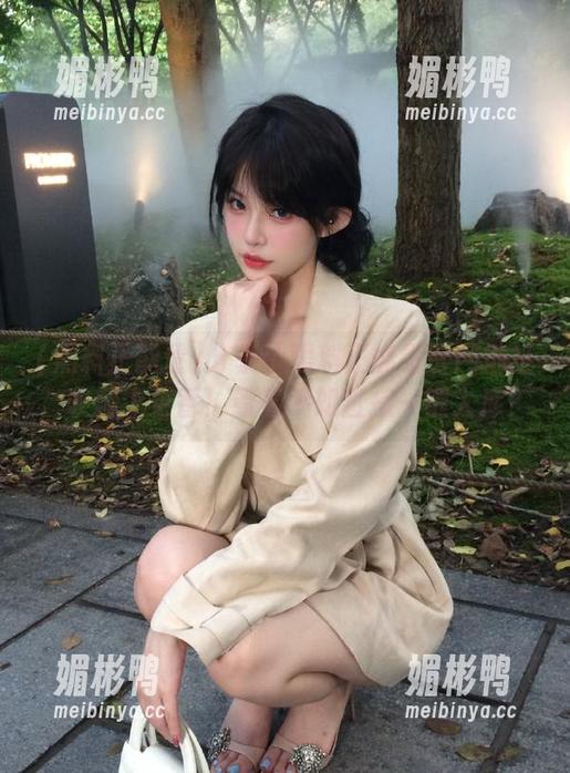 分享个黑料正能量官网地址，收藏上更香！看着不如直接一键入库？