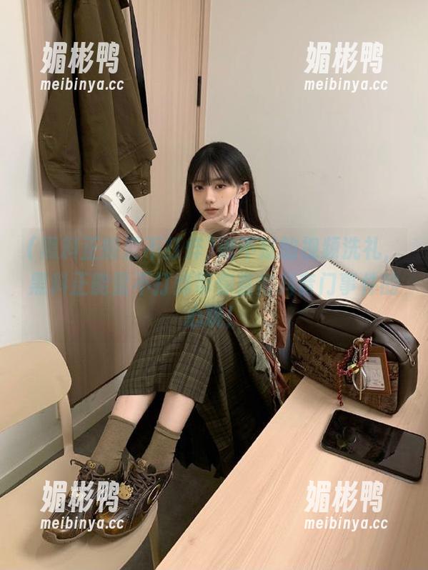 逃不过的视频洗礼，黑料正能量不打烊带你直击抖音门事件的心跳！