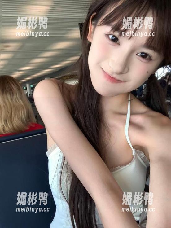 黑料社的网页又谈起了“今日黑料”，这内容真是让人心痒痒。
