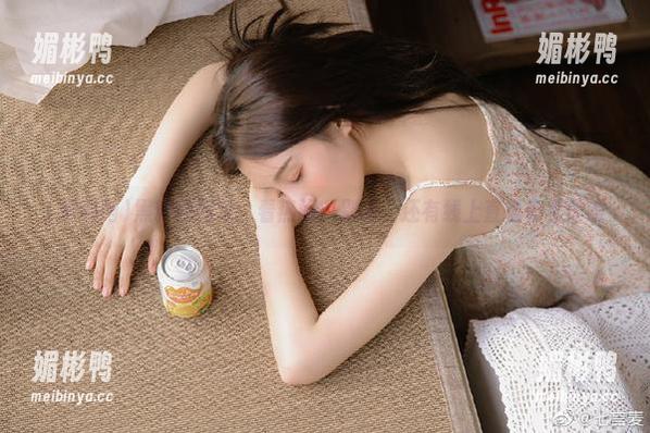黑料网网址：看热闹？别急，还有线上直播等着你哦