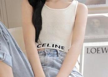 吃颗瓜，喵一眼911黑料网资源，心情豁然开朗…又觉得有点怪。