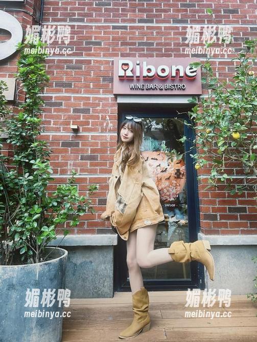 听说“黑料网址”里有个app专门提供超出想象的内幕，想想都让人发软～